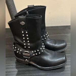 Harley-Davidson Men’s D87081 Stock Harness Boots Size 10M –Black Leather Studded